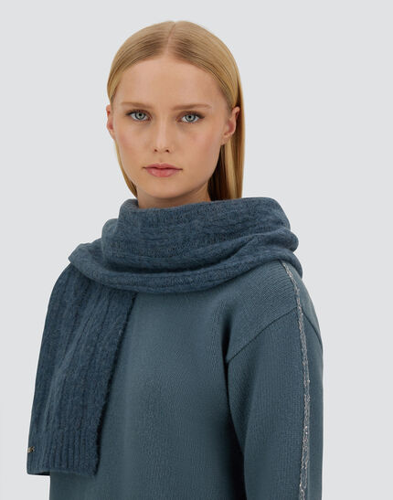 RESORT SCARF IN CABLE KNIT ALPACA WOOL Midnight Teal