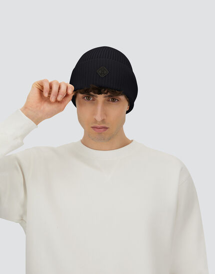 BEANIE IN RIBBED MERINO WOOL Black
