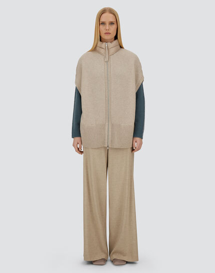 RESORT PONCHO IN KNIT & NYLON ULTRALIGHT Chantilly 4 RESORT PONCHO IN KNIT & NYLON ULTRALIGHT Chantilly
