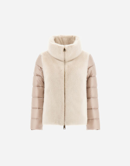 CAPE IN NYLON ULTRALIGHT AND LADY ALTERNATIVE FUR Chantilly