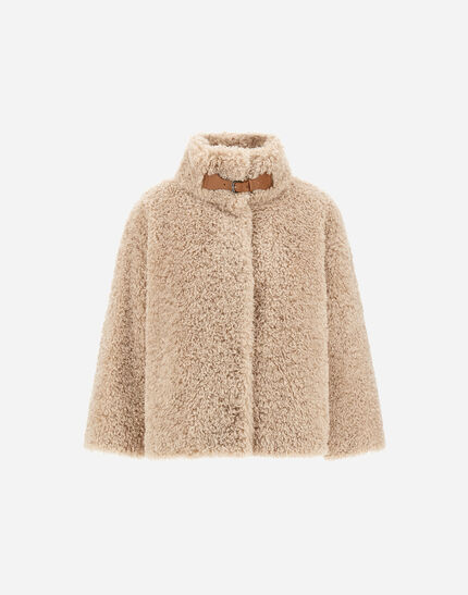CAPE IN CURLY ALTERNATIVE FUR Chantilly