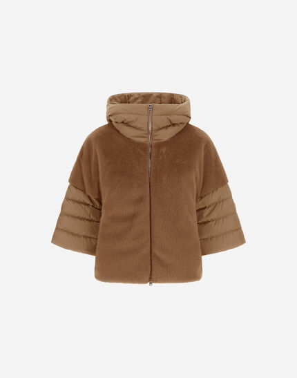CAPE IN SATIN AND LADY ALTERNATIVE FUR Camel