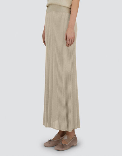 RESORT SKIRT IN BRIGHT KNIT Chantilly 3 RESORT SKIRT IN BRIGHT KNIT Chantilly