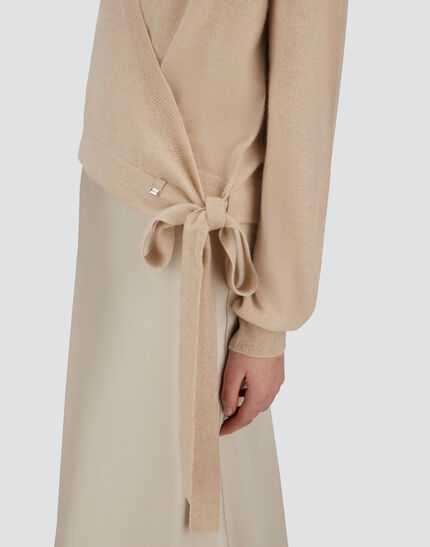 RESORT CARDIGAN IN LIGHT CASHMERE KNIT Chantilly
