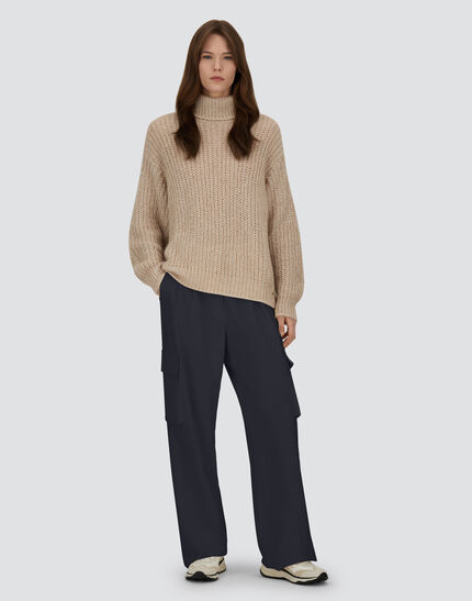 CARGO TROUSERS IN FLUID WOOL Iron